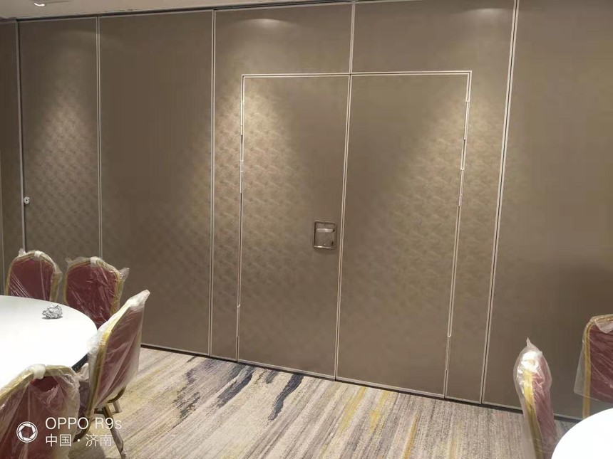 济南零点物流国际会展中心，2.7米高